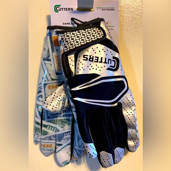 cutters Accessories Cutters Football Gloves Size Sm Adult Sticky